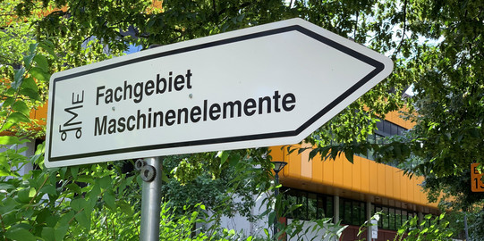 Wegweiser Rechts Fachgebiet Maschinenelemente